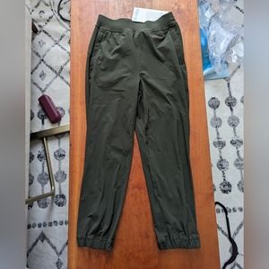 Lululemon adapted state high-rise jogger crop